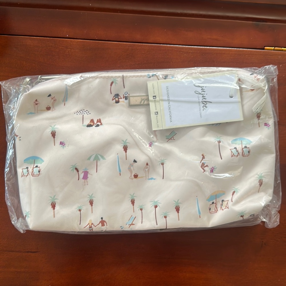 NEW Ju-Ju-Be Be Quick Beach Goers Purse Handbag Diaper Clutch